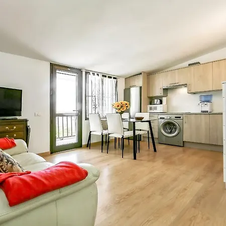 One Bedroom Las Flores Apartman